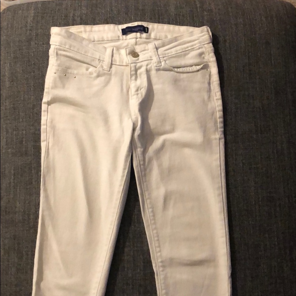 White denim jeans